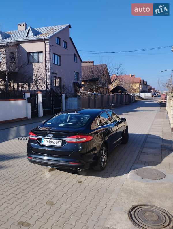 Седан Ford Fusion 2017 в Львове