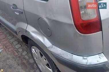 Хэтчбек Ford Fusion 2005 в 