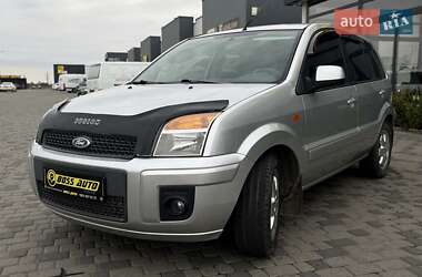Хэтчбек Ford Fusion 2011 в 
