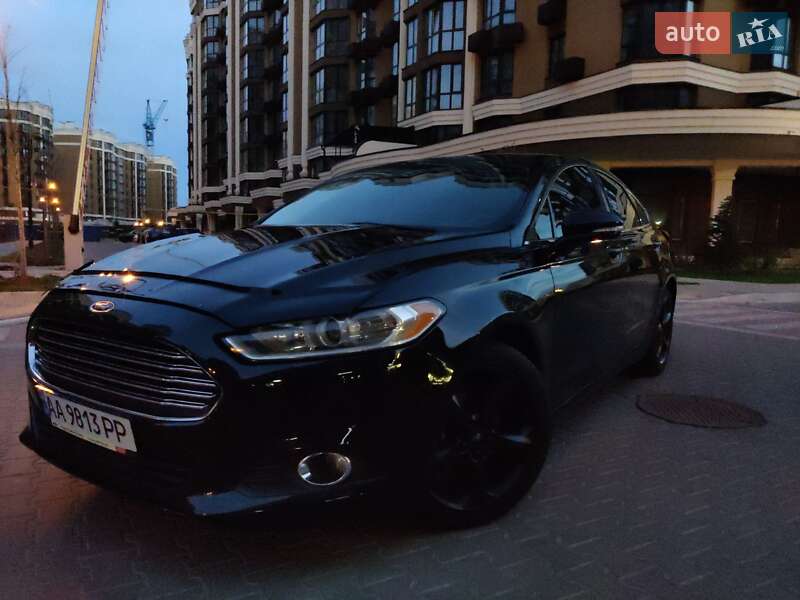 Седан Ford Fusion 2015 в Києві