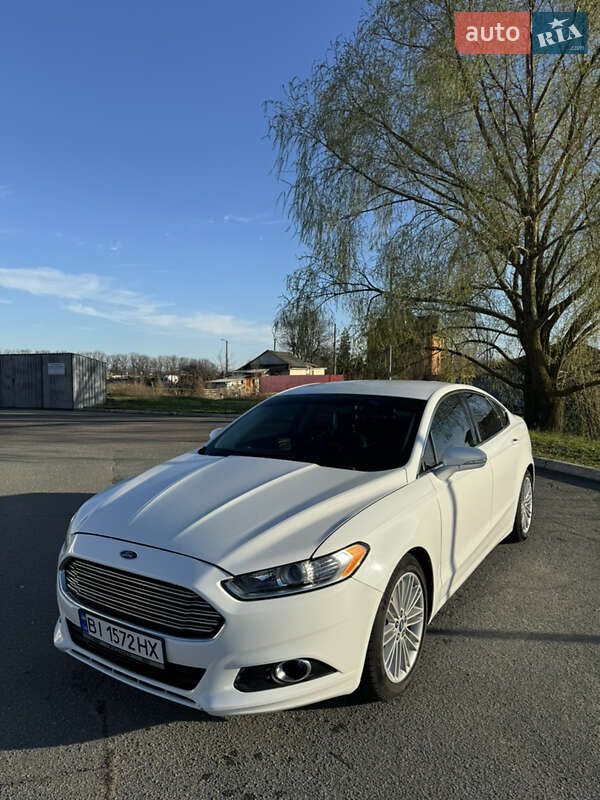 Седан Ford Fusion 2013 в Києві