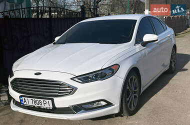 Седан Ford Fusion 2016 в 