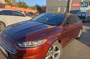 Седан Ford Fusion 2016 в 