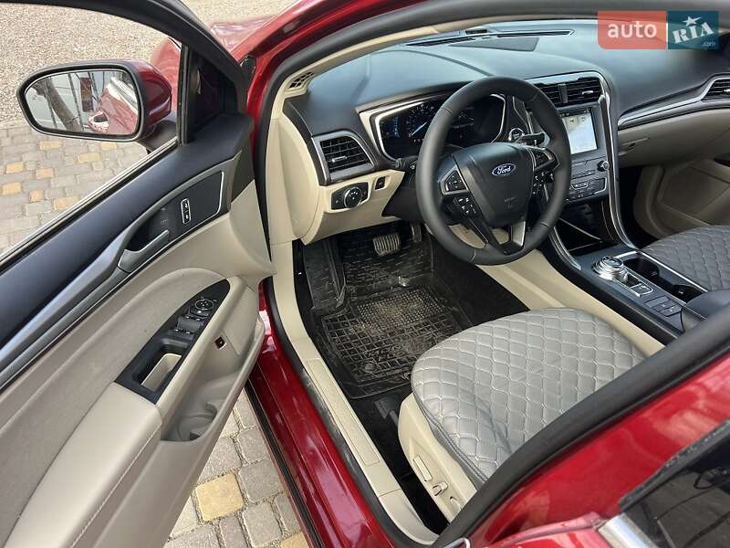 Седан Ford Fusion 2019 в Одессе