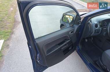 Хэтчбек Ford Fusion 2012 в 