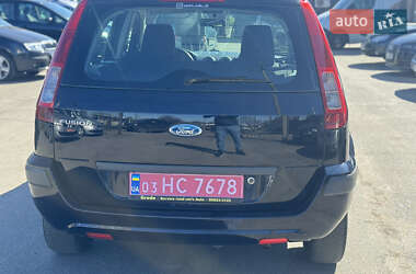 Хэтчбек Ford Fusion 2006 в 