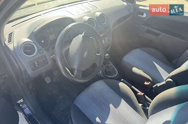 Хэтчбек Ford Fusion 2006 в 