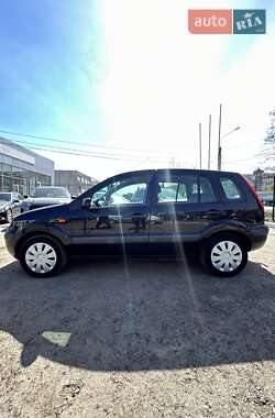 Хэтчбек Ford Fusion 2009 в 