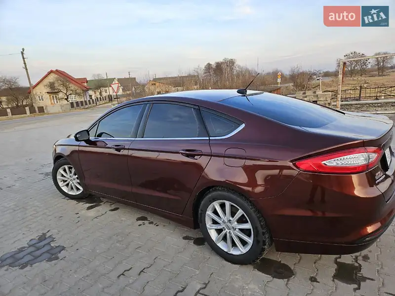 Седан Ford Fusion 2014 в 