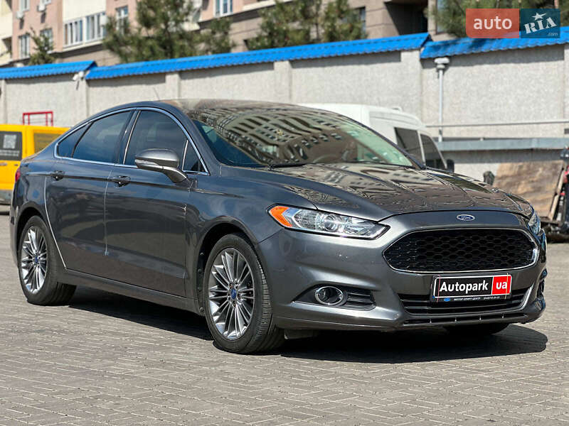 Седан Ford Fusion 2013 в Одесі