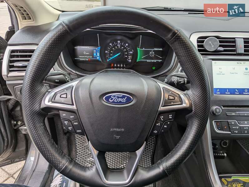 Седан Ford Fusion 2016 в Ірпені