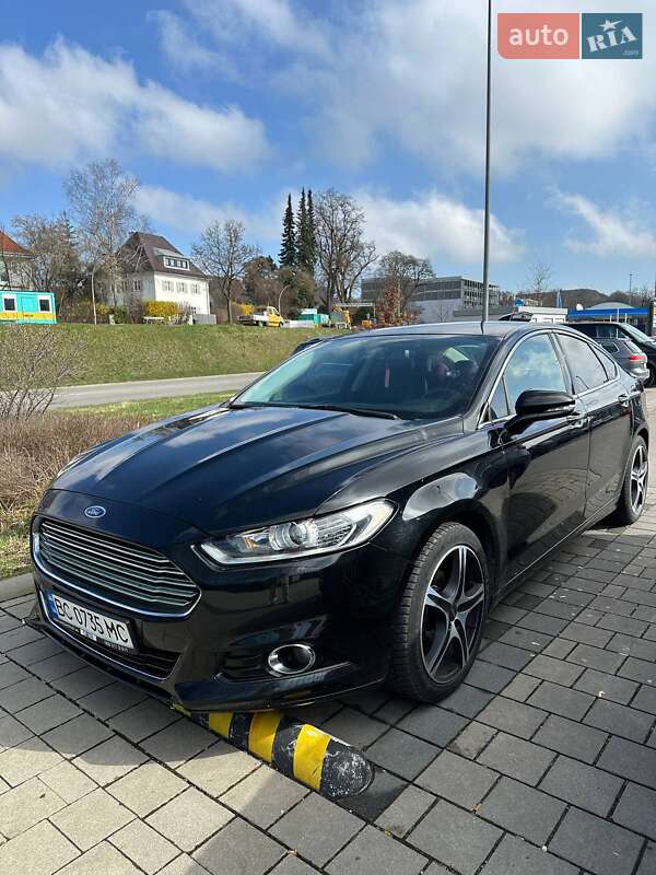Седан Ford Fusion 2015 в Львове