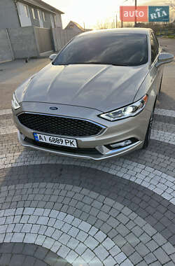 Седан Ford Fusion 2017 в 