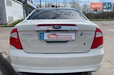 Седан Ford Fusion 2011 в 