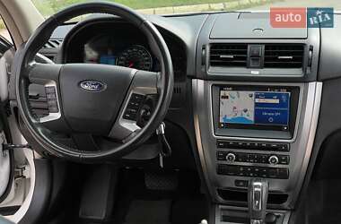 Седан Ford Fusion 2011 в 