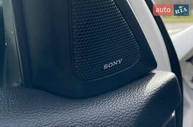 Седан Ford Fusion 2011 в 