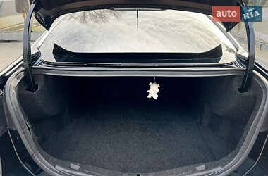 Седан Ford Fusion 2014 в 