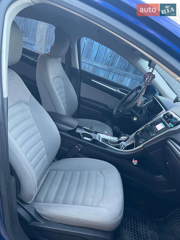 Седан Ford Fusion 2012 в Чугуеве