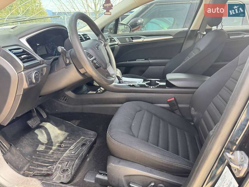 Седан Ford Fusion 2014 в Львове