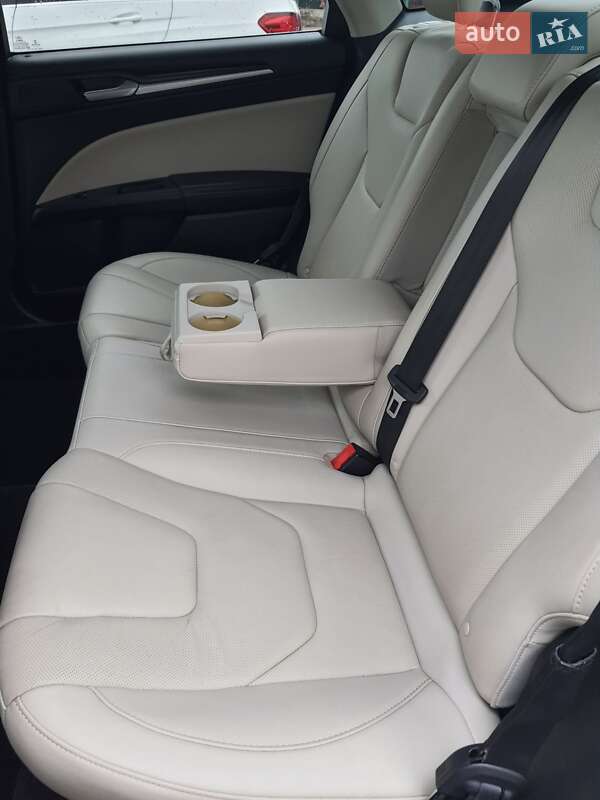 Седан Ford Fusion 2017 в Одессе