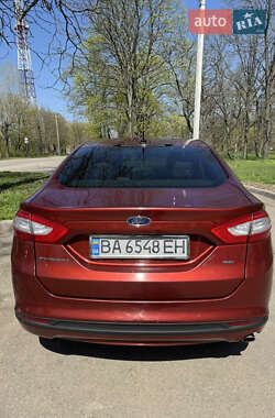 Седан Ford Fusion 2014 в 