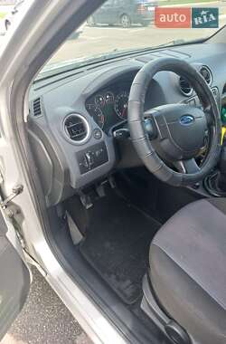 Хэтчбек Ford Fusion 2008 в 
