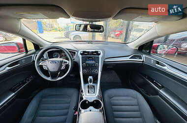 Седан Ford Fusion 2014 в 