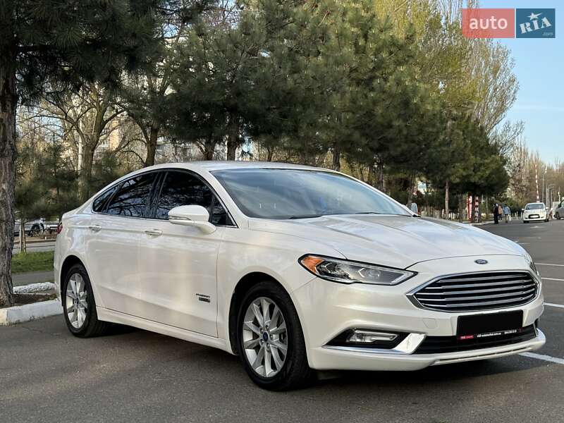 Ford Fusion 2016