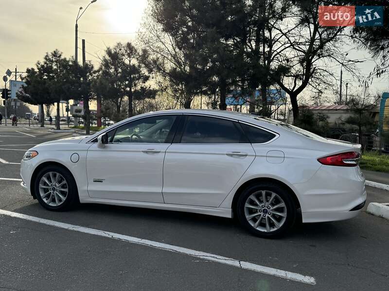 Седан Ford Fusion 2016 в Одессе