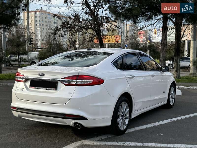 Седан Ford Fusion 2016 в Одессе