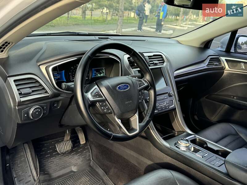 Седан Ford Fusion 2016 в Одессе