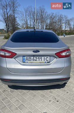 Седан Ford Fusion 2013 в 