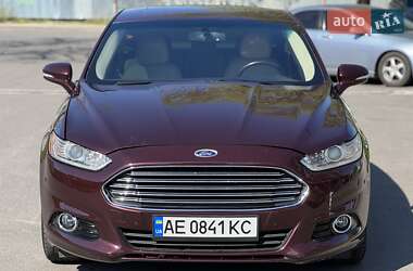 Седан Ford Fusion 2013 в 