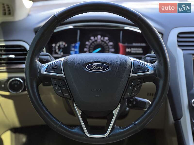 Седан Ford Fusion 2013 в Днепре