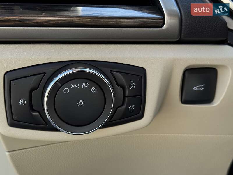 Седан Ford Fusion 2013 в Днепре