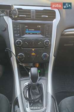 Седан Ford Fusion 2015 в Виннице