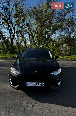 Седан Ford Fusion 2019 в 
