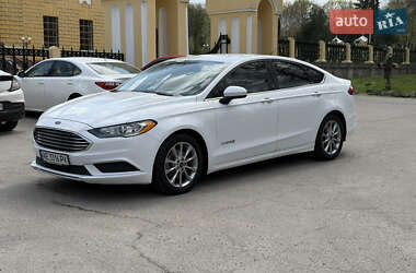 Седан Ford Fusion 2017 в 
