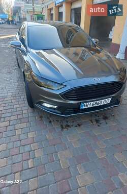 Седан Ford Fusion 2017 в 
