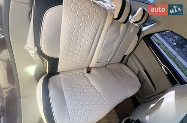 Седан Ford Fusion 2013 в 
