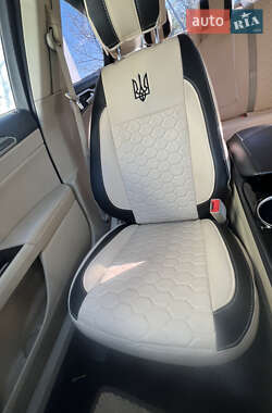 Седан Ford Fusion 2013 в 