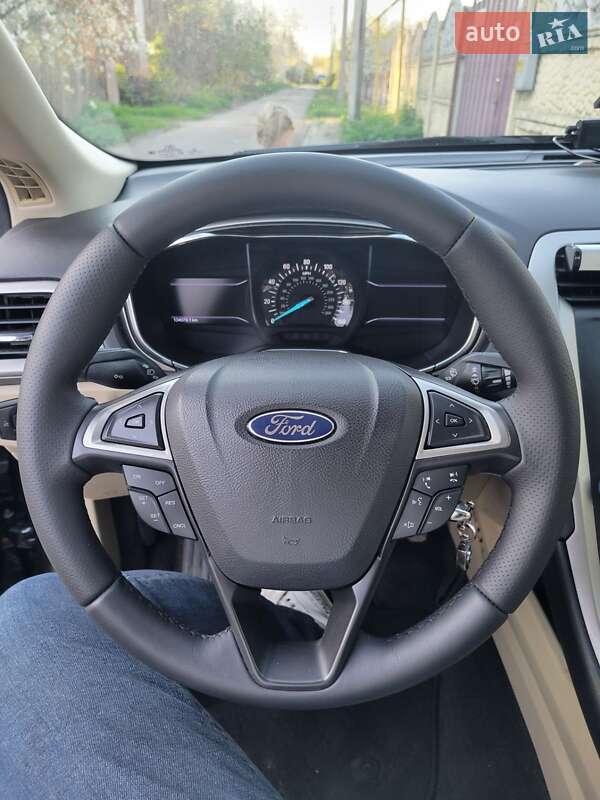 Седан Ford Fusion 2013 в Желтых Водах