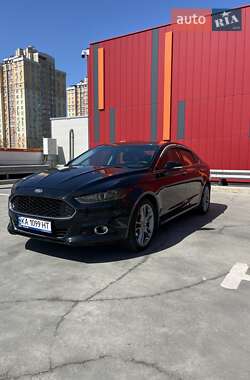 Седан Ford Fusion 2015 в 