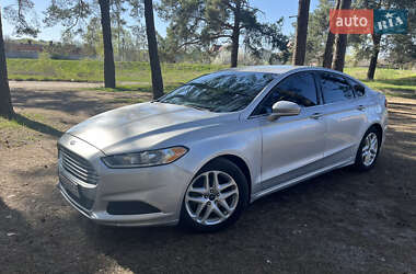 Седан Ford Fusion 2014 в 
