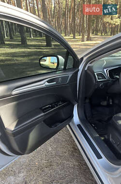 Седан Ford Fusion 2014 в 