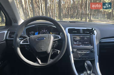 Седан Ford Fusion 2014 в 