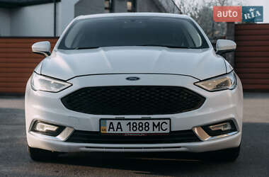 Седан Ford Fusion 2018 в 