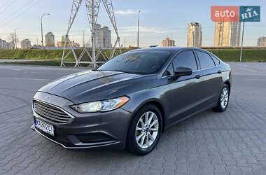 Седан Ford Fusion 2016 в 