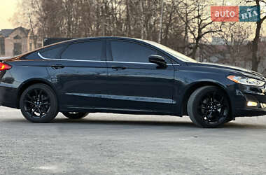 Седан Ford Fusion 2020 в 