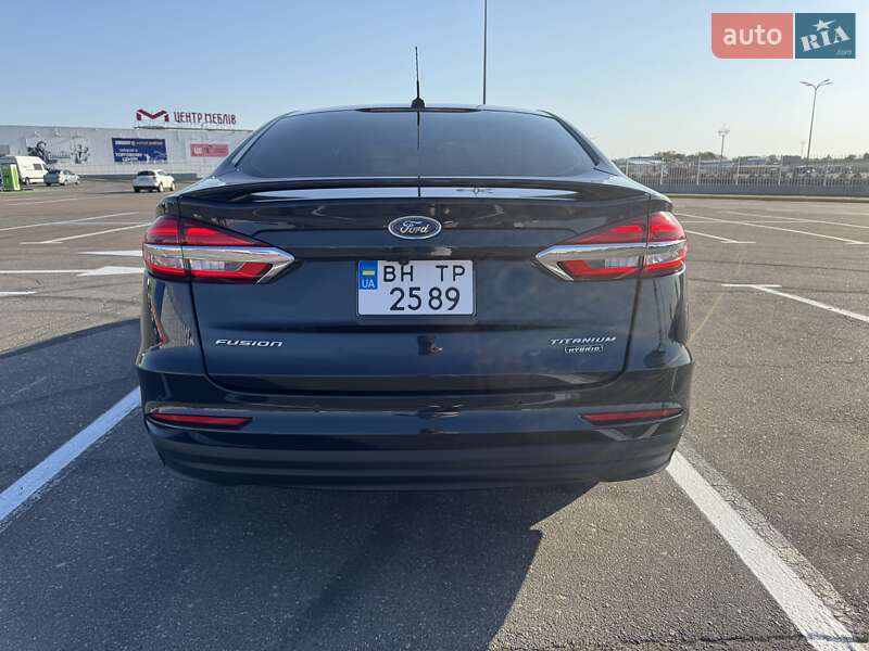 Седан Ford Fusion 2020 в Одессе